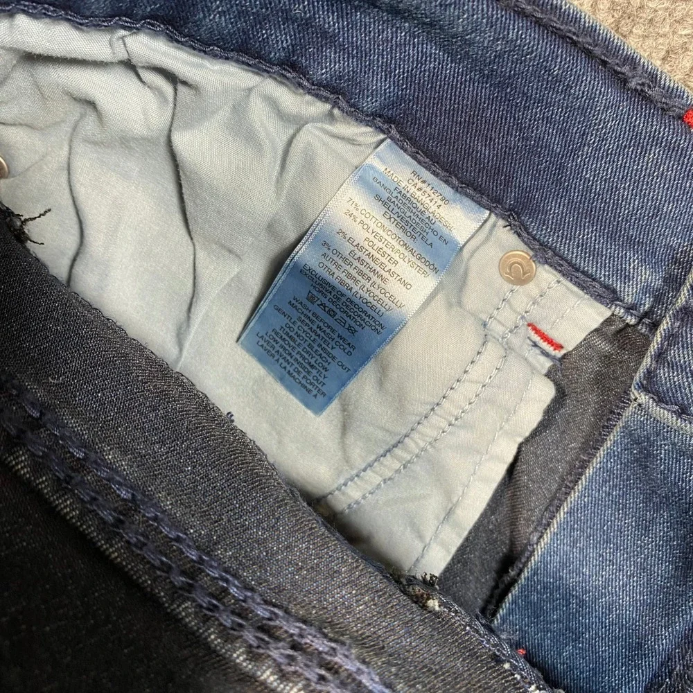 True Religion Geno Relaxed Slim Jeans Dark Shivering Wash Blue Mens 36 NWT